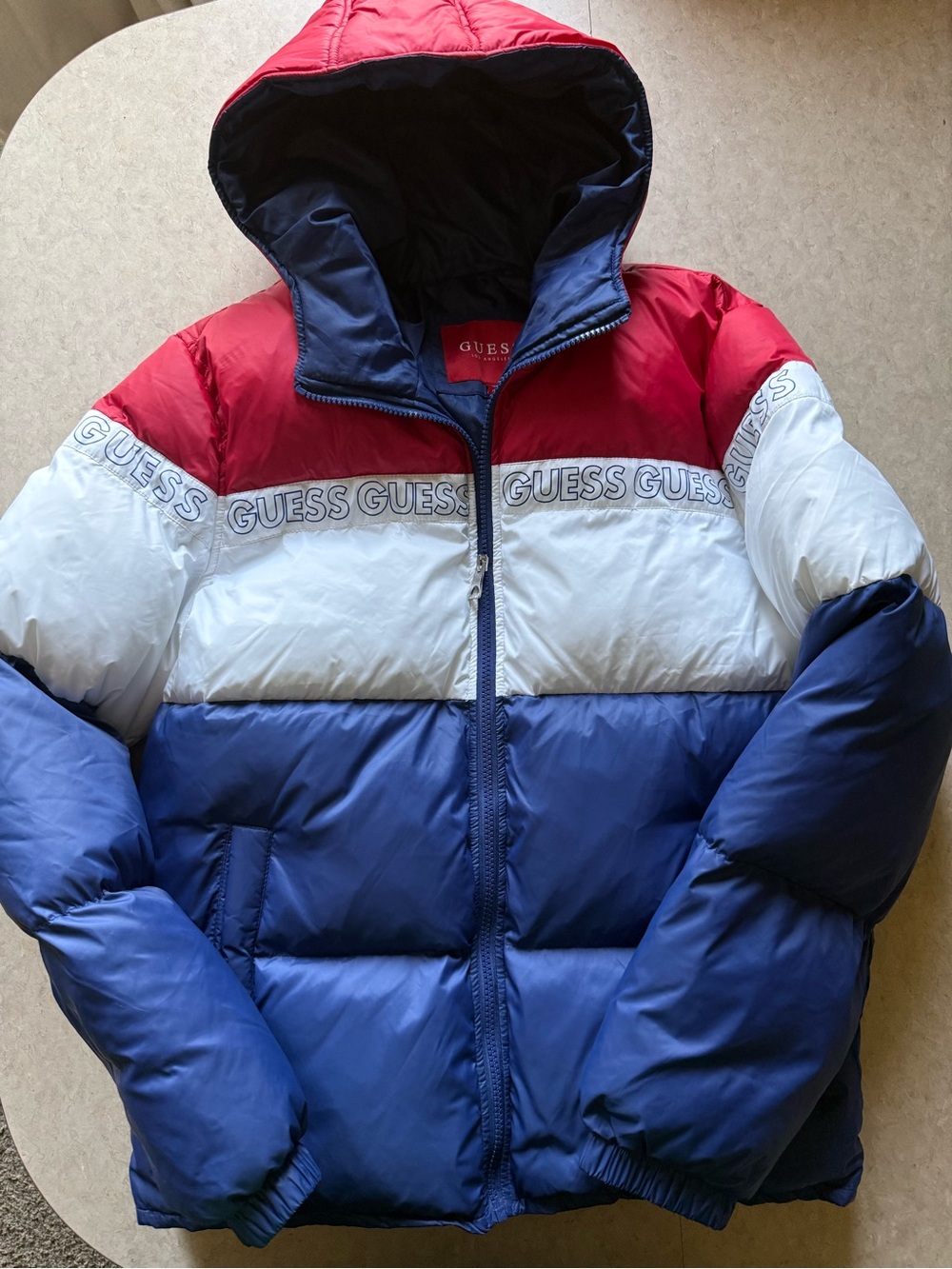 Guess Men's Red White Blue Color-Block Hooded Puffer Coat w/ Logo Tape Size S
